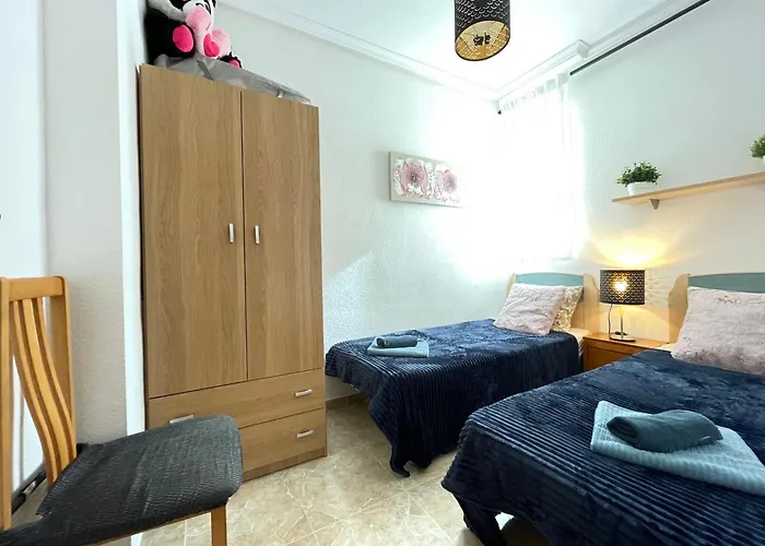 Superior La Playa! 3 Bedrooms! 2 Baths! Air Condition! Side Sea View!