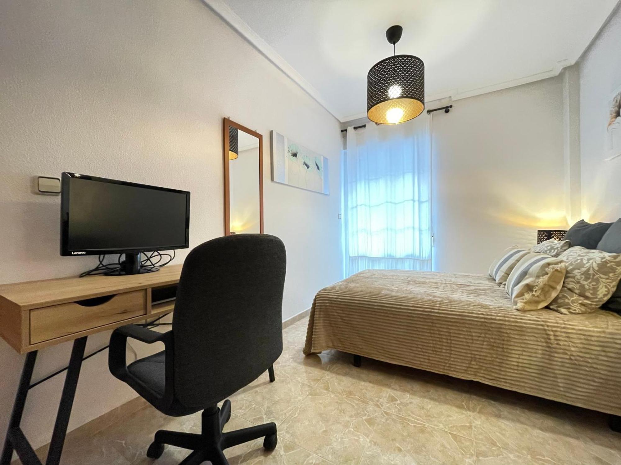 Superior La Playa! 3 Bedrooms! 2 Baths! Air Condition! Side Sea View! Apartment